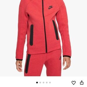 Nike Tech Fleece Red